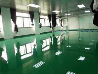 如何避免環氧地坪漆施工后出現色差？