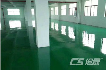 廈門滄晟環(huán)氧地坪,環(huán)氧樹脂地坪脫色的原因何在?