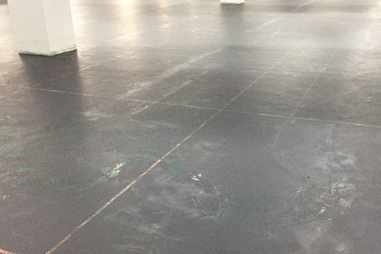 防靜電地坪漆,福州防靜電地坪工程_防靜電地坪漆廠家滄晟:靜電對人體的危險有哪些?
