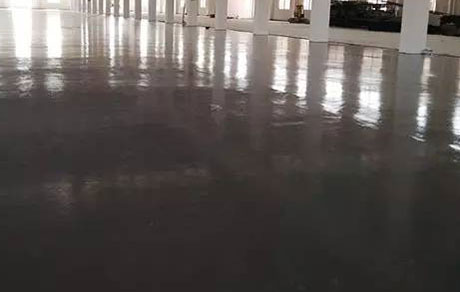 廠房使用環(huán)氧地坪漆有哪些好處？如何正確施工？